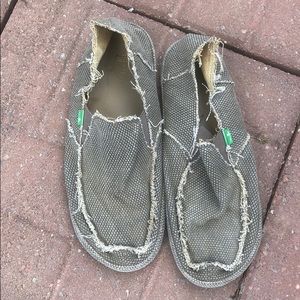 Sanuk shoes